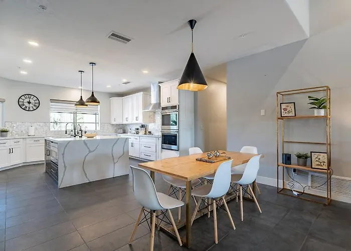 7 Bed Heated Pool And Golf * Scottsdale