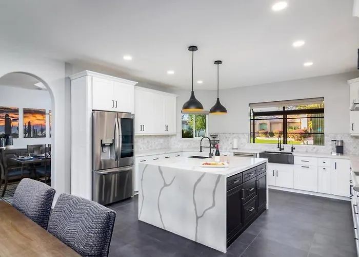 Apartment 7 Bed Heated Pool And Golf Scottsdale